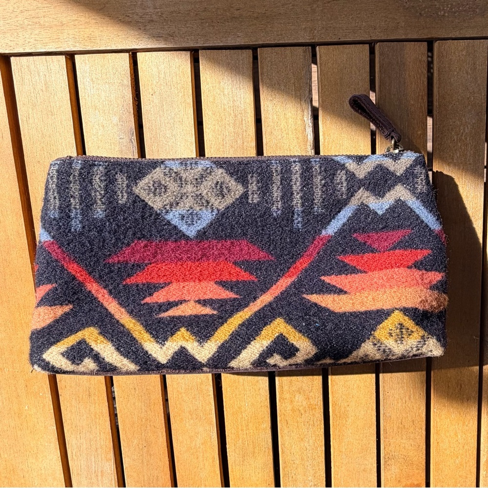 Pendleton Brown Leather And Multi Colored Fabric … - image 7